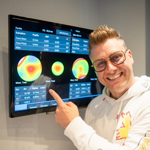 Kontaktlinsenmessung_q Viertel Optik Bremen – Kontaktlinsenmessung q
